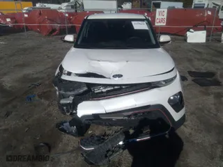 2020 Kia Soul S with VIN KNDJ23AU0L7041161, listed as a IAAI auction lot 41358648 with 37,946 mi miles. Bid and sale history available at carsss.com. Image 13.