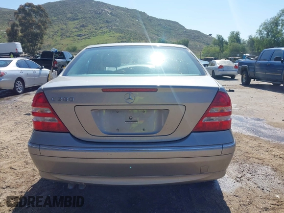 2007 Mercedes-Benz C 280 Luxury with VIN WDBRF54H67A930085, listed as a IAAI auction lot 41972926 with 92,775 mi miles and . Bid and sale history available at DreamBid. Image 16.