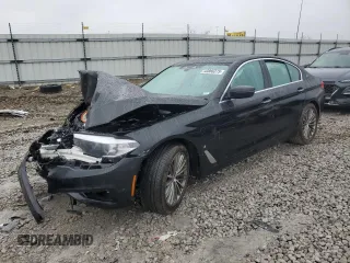 2018 BMW 5 Series 530e xDrive with VIN WBAJB1C56JB085246, listed as a Copart auction lot 43866375 with Not Provided miles and Salvage Title. Bid and sale history available at carsss.com. Image 1.