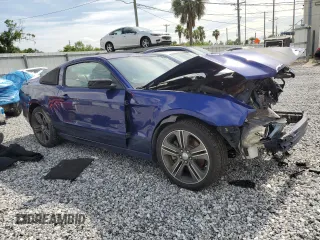 2013 Ford Mustang V6 z VIN 1ZVBP8AM4D5253929, wystawiony jako Copart lot #61657285 z przebiegiem Nie podano mil oraz Nie do naprawy • Non repairable. Historia ofert i sprzedaży dostępna na DreamBid. Obrazek 4.