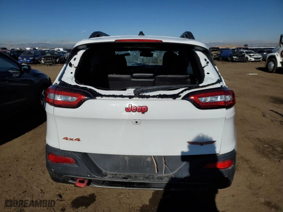 2018 Jeep Cherokee Trailhawk with VIN 1C4PJMBB2JD520325, listed as a Copart auction lot 48538044 with 116,753 mi miles and Non Repairable. Bid and sale history available at carsss.com. Image 6.