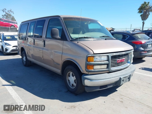 1999 GMC Savana Cargo Van YF7 with VIN 1GDFG15M6X1153246, listed as a IAAI auction lot 41820843 with 258,522 mi miles. Bid and sale history available at carsss.com. Image 1.