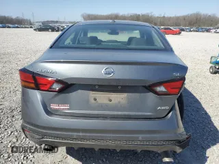 2019 Nissan Altima SL with VIN 1N4BL4EW7KC184302, listed as a Copart auction lot 48320525 with 110,981 mi miles and Salvage Title. Bid and sale history available at carsss.com. Image 6.