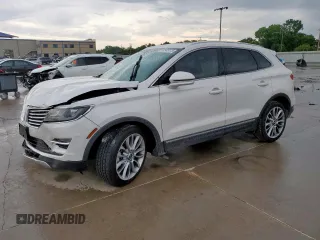 2017 Lincoln MKC Reserve z VIN 5LMCJ3C95HUL71240, wystawiony jako Copart lot #60345115 z przebiegiem 101 711 mil mil oraz Szkoda całkowita • Salvage title. Historia ofert i sprzedaży dostępna na DreamBid. Obrazek 1.