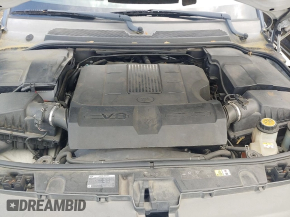 2011 Land Rover Range Rover Sport HSE with VIN SALSF2D45BA266832, listed as a Copart auction lot 54013985 with 156,397 mi miles and Clean title. Bid and sale history available at DreamBid. Image 7.
