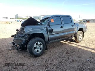 2013 Toyota Tacoma PreRunner z VIN 3TMJU4GN2DM142113, wystawiony jako Copart lot #59042115 z przebiegiem 155 687 mil mil oraz Szkoda całkowita • Salvage title. Historia ofert i sprzedaży dostępna na DreamBid. Obrazek 1.