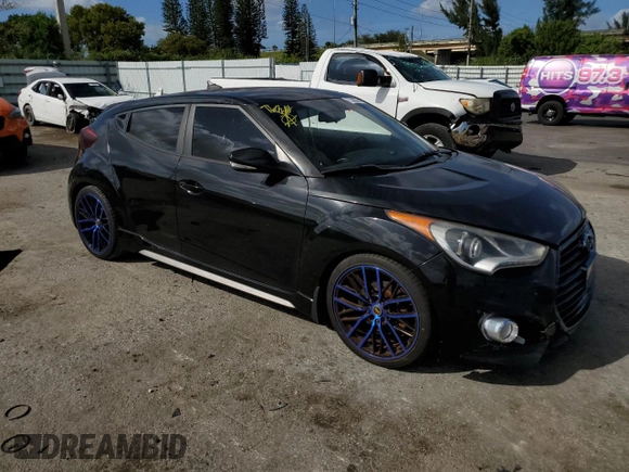 2016 Hyundai Veloster Turbo with VIN KMHTC6AE7GU279107, listed as a Copart auction lot 77386233 with 105,872 mi miles. Bid and sale history available at carsss.com. Image 4.