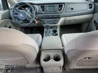 2018 Kia Sedona L with VIN KNDMA5C16J6374241, listed as a Copart auction lot 84114674 with 135,079 mi miles and Clean Title. Bid and sale history available at carsss.com. Image 8.