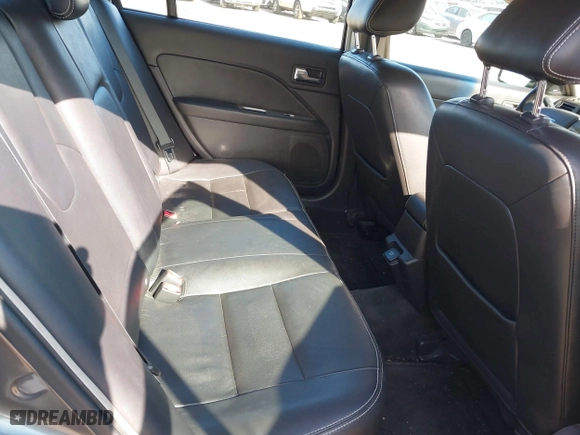 2011 Ford Fusion Hybrid with VIN 3FADP0L34BR290335, listed as a IAAI auction lot 42094674 with 171,391 mi miles. Bid and sale history available at carsss.com. Image 8.