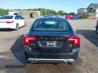 2017 Volvo S60 Dynamic z VIN YV140MTL2H2437104, wystawiony jako IAAI lot #42398891 z przebiegiem 78 162 mil mil oraz . Historia ofert i sprzedaży dostępna na DreamBid. Obrazek 16.