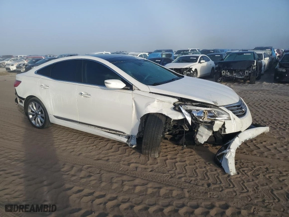2016 Hyundai Azera Limited with VIN KMHFH4JG9GA569208, listed as a Copart auction lot 81810874 with 82,986 mi miles and Salvage Title. Bid and sale history available at carsss.com. Image 4.