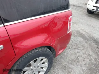 2011 Ford Flex SEL with VIN 2FMGK5CC9BBD17929, listed as a IAAI auction lot 41489403 with 231,895 mi miles. Bid and sale history available at carsss.com. Image 6.
