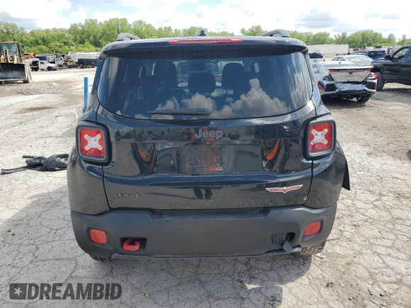 2017 Jeep Renegade Trailhawk z VIN ZACCJBCB3HPG30622, wystawiony jako Copart lot #55051675 z przebiegiem 82 478 mil mil oraz Szkoda całkowita • Salvage title. Historia ofert i sprzedaży dostępna na DreamBid. Obrazek 6.