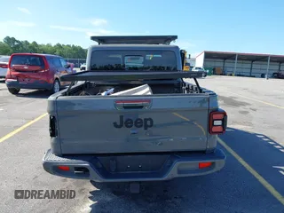 2022 Jeep Gladiator High Altitude with VIN 1C6HJTFG6NL152173, listed as a IAAI auction lot 42524638 with 17,148 mi miles and . Bid and sale history available at DreamBid. Image 17.