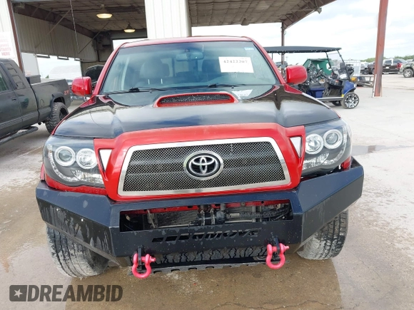 2010 Toyota Tacoma PreRunner z VIN 3TMJU4GN1AM094552, wystawiony jako IAAI lot #42422207 z przebiegiem 180 364 mil mil oraz . Historia ofert i sprzedaży dostępna na DreamBid. Obrazek 12.