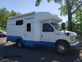 2006 Ford Econoline Cargo with VIN 1FDNE35L26DA25284, listed as a Copart auction lot 55633085 with 88,551 mi miles and Non repairable. Bid and sale history available at DreamBid. Image 1.