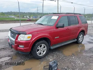 2007 Ford Explorer XLT with VIN 1FMEU73E67UB66077, listed as a IAAI auction lot 42121326 with 157,251 mi miles. Bid and sale history available at carsss.com. Image 2.