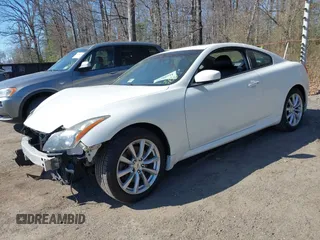 2011 Infiniti G37 Coupe x with VIN JN1CV6EL1BM262225, listed as a IAAI auction lot 41889322 with 105,782 mi miles. Bid and sale history available at carsss.com. Image 18.