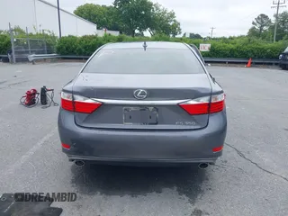 2015 Lexus ES 330 z VIN JTHBK1GG6F2153506, wystawiony jako IAAI lot #42357576 z przebiegiem 142 795 mil mil oraz . Historia ofert i sprzedaży dostępna na DreamBid. Obrazek 16.