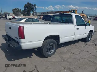 1995 GMC Sierra 1500 with VIN 1GTFC24H6SZ559824, listed as a IAAI auction lot 41862527 with 63,581 mi miles and . Bid and sale history available at DreamBid. Image 4.