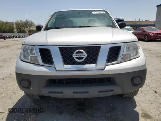 2015 Nissan Frontier SV z VIN 1N6AD0ER4FN724041, wystawiony jako Copart lot #61974815 z przebiegiem 73 353 mil mil oraz Szkoda całkowita • Salvage title. Historia ofert i sprzedaży dostępna na DreamBid. Obrazek 5.