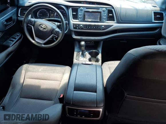 2018 Toyota Highlander LE with VIN 5TDZARFH8JS041397, listed as a Copart auction lot 60262295 with 92,526 mi miles and Salvage title. Bid and sale history available at DreamBid. Image 8.