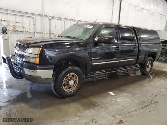 2004 Chevrolet Silverado 2500 Crew Cab LS with VIN 1GCGK23U04F210930, listed as a Copart auction lot 75218284 with NaN miles and Salvage Title. Bid and sale history available at carsss.com. Image 1.