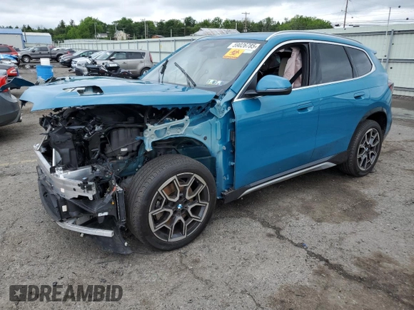 2025 BMW X1 xDrive28i z VIN WBX73EF06S5070458, wystawiony jako Copart lot #59026785 z przebiegiem Nie podano mil oraz Szkoda całkowita • Salvage title. Historia ofert i sprzedaży dostępna na DreamBid. Obrazek 1.
