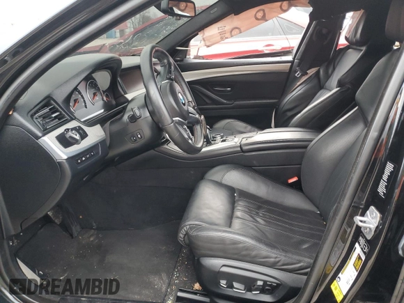 2014 BMW M5 z VIN WBSFV9C59ED097862, wystawiony jako Copart lot #85719684 z przebiegiem Nie podano mil oraz Szkody całkowita. Historia ofert i sprzedaży dostępna na DreamBid. Obrazek 7.