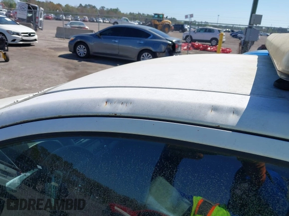 2016 Nissan Versa S z VIN 3N1CN7AP5GL875089, wystawiony jako IAAI lot #41781857 z przebiegiem 39 884 mil mil oraz . Historia ofert i sprzedaży dostępna na DreamBid. Obrazek 12.