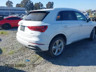 2020 Audi Q3 S line Prestige z VIN WA1FECF33L1073094, wystawiony jako IAAI lot #41568911 z przebiegiem 36 998 mil mil oraz . Historia ofert i sprzedaży dostępna na DreamBid. Obrazek 4.