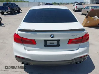 2019 BMW 5 Series 540i z VIN WBAJE5C56KWW20469, wystawiony jako IAAI lot #41947055 z przebiegiem 68 990 mil mil oraz . Historia ofert i sprzedaży dostępna na DreamBid. Obrazek 16.