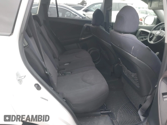 2006 Toyota RAV4 Sport with VIN JTMZK32VX65005262, listed as a IAAI auction lot 42185327 with 224,198 mi miles. Bid and sale history available at carsss.com. Image 8.