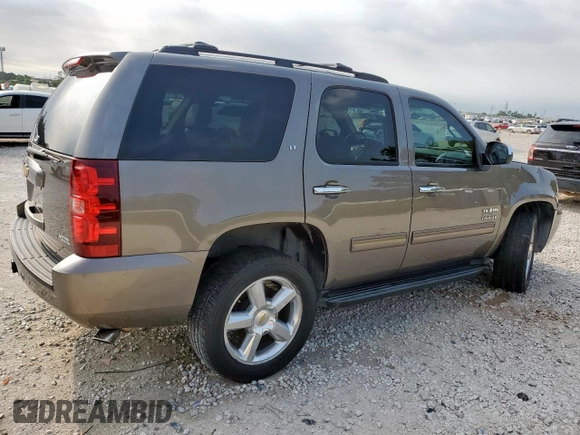 2013 Chevrolet Tahoe LT z VIN 1GNSCBE02DR364014, wystawiony jako Copart lot #57785315 z przebiegiem 149 977 mil mil oraz Szkoda całkowita • Salvage title. Historia ofert i sprzedaży dostępna na DreamBid. Obrazek 3.