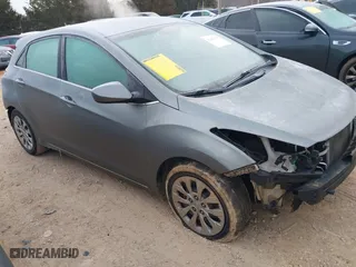 2017 Hyundai Elantra GT with VIN KMHD35LH4HU375767, listed as a IAAI auction lot 41402674 with 172,298 mi miles. Bid and sale history available at carsss.com. Image 1.