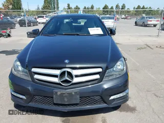 2013 Mercedes-Benz C 250 z VIN WDDGJ4HB3DG049866, wystawiony jako IAAI lot #42267407 z przebiegiem 87 499 mil mil oraz . Historia ofert i sprzedaży dostępna na DreamBid. Obrazek 12.