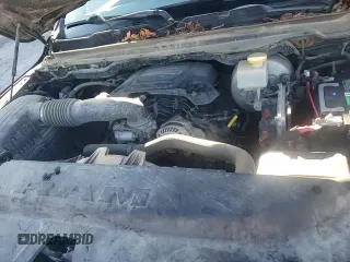 2020 Ram 1500 Tradesman z VIN 1C6RREGT1LN152782, wystawiony jako Copart lot #86513985 z przebiegiem 104 800 mil mil oraz Szkoda całkowita • Salvage title. Historia ofert i sprzedaży dostępna na DreamBid. Obrazek 16.