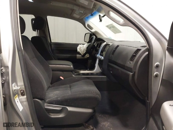 2007 Toyota Tundra SR5 with VIN 5TFBV54177X024209, listed as a IAAI auction lot 41875943 with 198,852 mi miles. Bid and sale history available at carsss.com. Image 5.