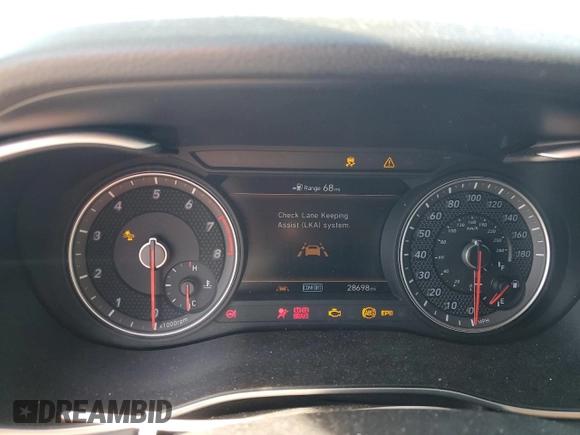 2019 Genesis G70 Design with VIN KMTG34LE6KU017175, listed as a Copart auction lot 88478725 with 28,698 mi miles and Salvage Title. Bid and sale history available at DreamBid. Image 9.