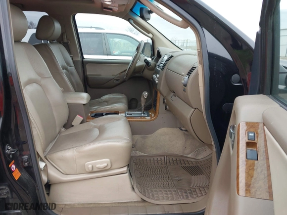 2005 Nissan Pathfinder LE with VIN 5N1AR18W35C787231, listed as a IAAI auction lot 41485147 with 171,396 mi miles. Bid and sale history available at carsss.com. Image 5.