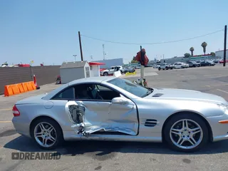 2008 Mercedes-Benz SL 550 with VIN WDBSK71F08F139065, listed as a IAAI auction lot 42756170 with 139,732 mi miles and . Bid and sale history available at DreamBid. Image 13.