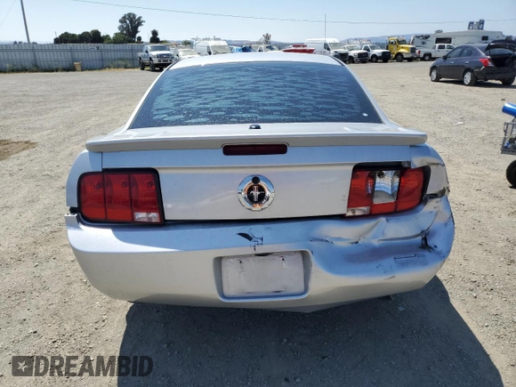 2009 Ford Mustang z VIN 1ZVHT80N595137873, wystawiony jako Copart lot #60161505 z przebiegiem Nie podano mil oraz Szkoda całkowita • Salvage title. Historia ofert i sprzedaży dostępna na DreamBid. Obrazek 6.