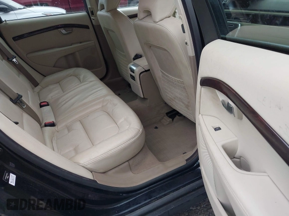 2012 Volvo XC70 T6 with VIN YV4902BZ9C1142969, listed as a IAAI auction lot 41750918 with 124,322 mi miles and . Bid and sale history available at DreamBid. Image 8.