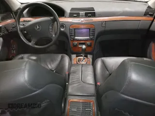 2004 Mercedes-Benz S 430 with VIN WDBNG83J14A427691, listed as a Copart auction lot 49355755 with 25,897 mi miles and Salvage Title. Bid and sale history available at DreamBid. Image 8.