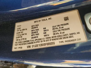 2025 Tesla Model 3 Long Range z VIN 5YJ3E1EBXSF886055, wystawiony jako Copart lot #50578085 z przebiegiem 13 945 mil mil oraz Szkoda całkowita • Salvage title. Historia ofert i sprzedaży dostępna na DreamBid. Obrazek 13.