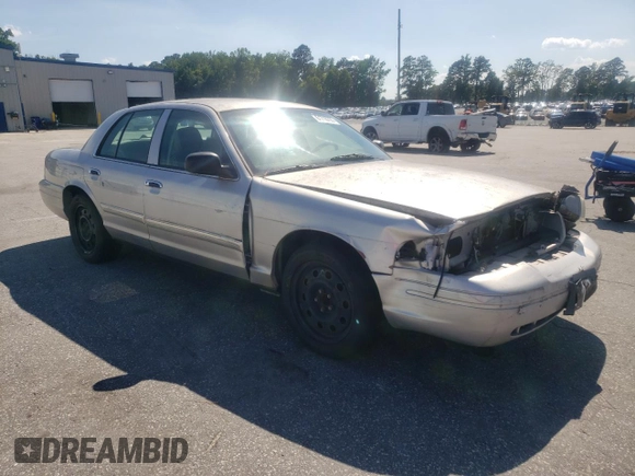 2010 Ford Police Interceptor с VIN 2FABP7BV0AX117253, выставлен на аукционе Copart как лот 61716795 с пробегом 221 436 миль миль и Списание • Salvage title. История ставок и продаж доступна на DreamBid. Изображение 4.