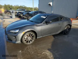 2020 Toyota 86 with VIN JF1ZNAA16L8754084, listed as a Copart auction lot 76582374 with 72,547 mi miles and Non Repairable. Bid and sale history available at carsss.com. Image 1.