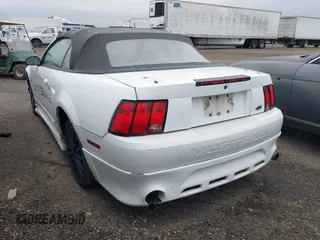 2000 Ford Mustang with VIN 1FAFP4440YF265297, listed as a IAAI auction lot 41739266 with 170,907 mi miles. Bid and sale history available at carsss.com. Image 3.