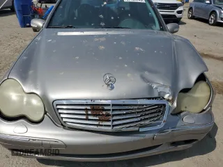 2003 Mercedes-Benz C 240 с VIN WDBRF61J43E012240, выставлен на аукционе Copart как лот 57494745 с пробегом Не указан миль и Списание • Salvage title. История ставок и продаж доступна на DreamBid. Изображение 11.