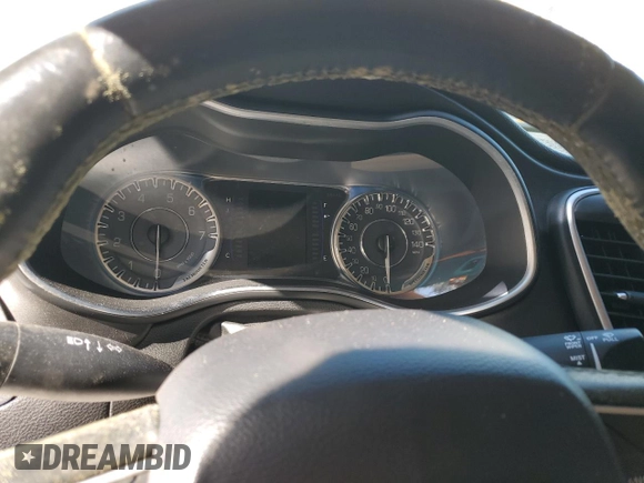 2015 Chrysler 200 Limited with VIN 1C3CCCAB4FN537606, listed as a Copart auction lot 48904065 with Not Provided miles and Clean Title. Bid and sale history available at DreamBid. Image 9.